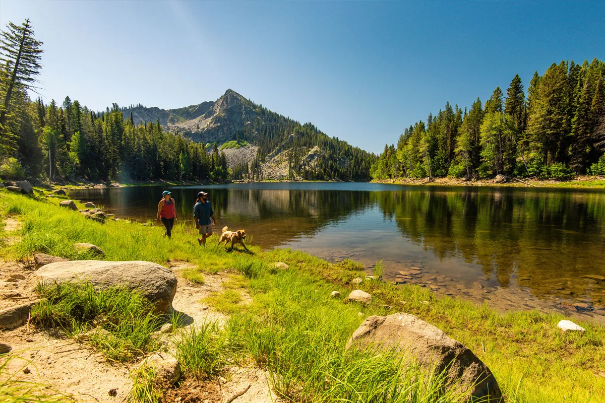 hiking in new meadows