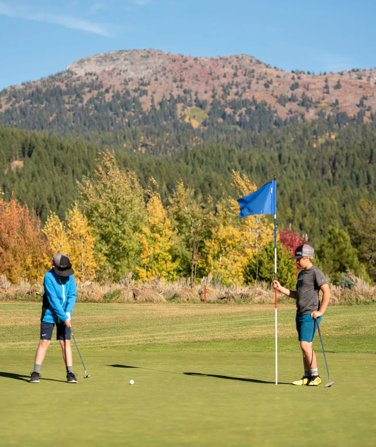 kids golfing in new meadows